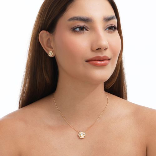 Conjunto semijoia trabalhado cravejado